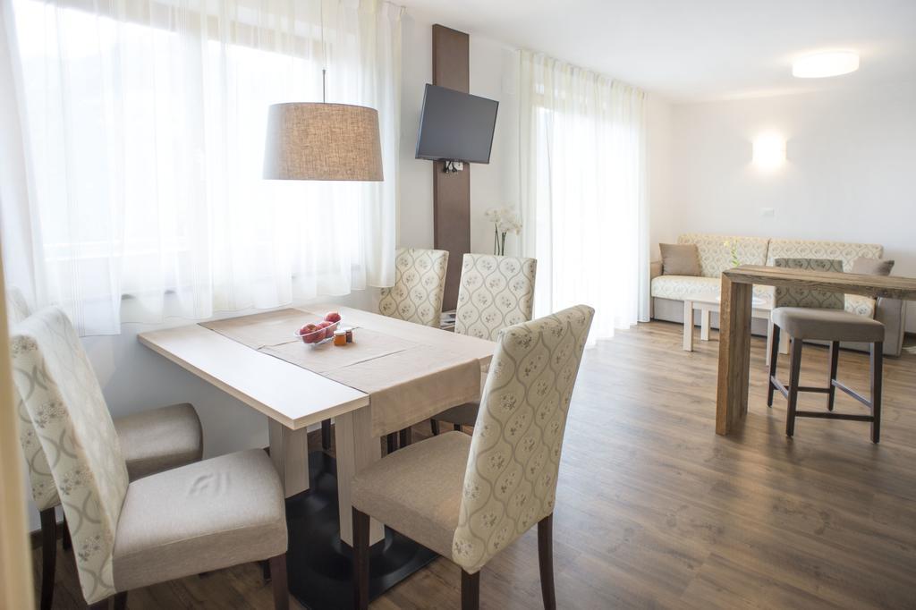Pruensterhof Schenna Apartment Luaran gambar