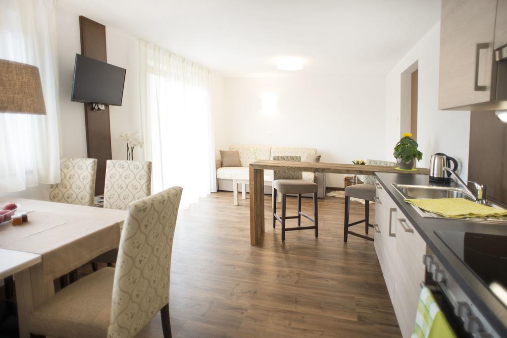 Pruensterhof Schenna Apartment Luaran gambar